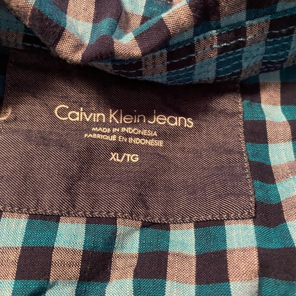 Calvin Klein Jeans XL button up shirt - Picture 8 of 8